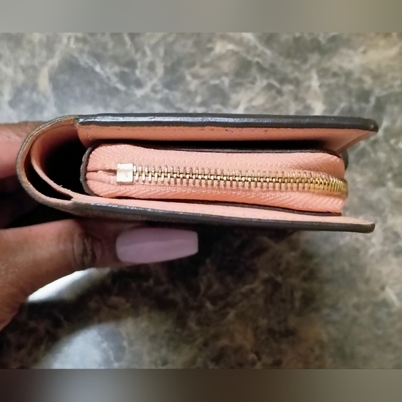 Louis Vuitton Juliette Compact Wallet Damier Ebene / Rose Ballerine. - Picture 10 of 11